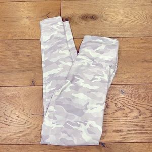Women’s white camo leggings